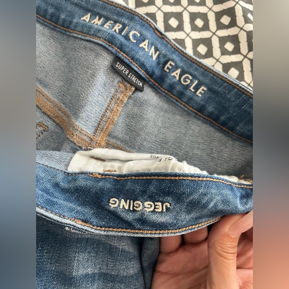American Eagle Outfitters Super Stretch Blue Jeans - Picture 5 of 8